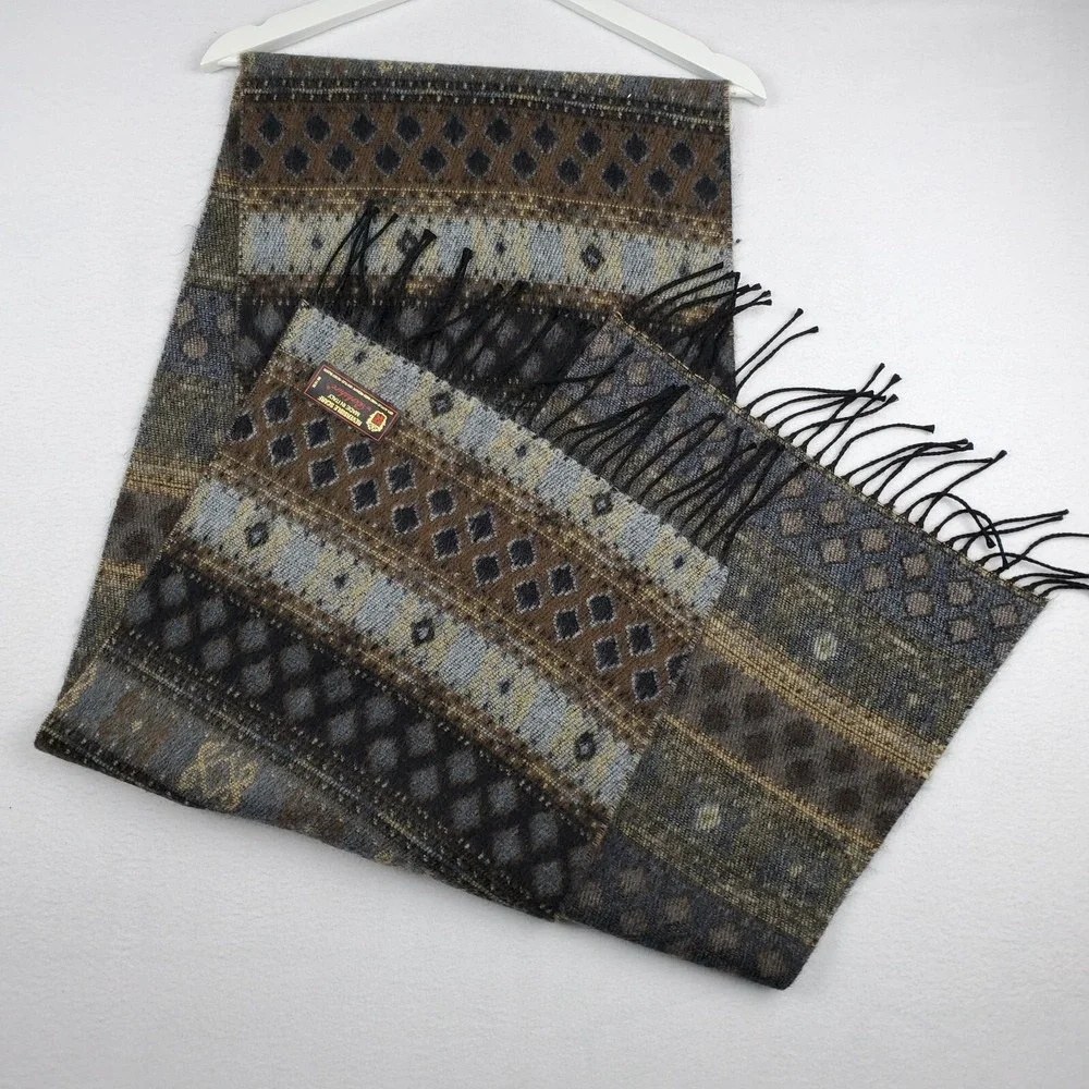 Berkshire Italy Reversible Scarf Women's Multicolor Geometric Fringed‎ Trim